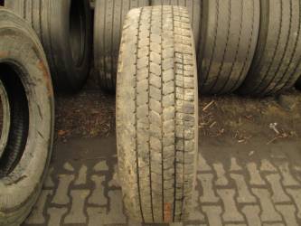 Opona używana 295/80R22.5 Bridgestone BIEZNIKOWANA