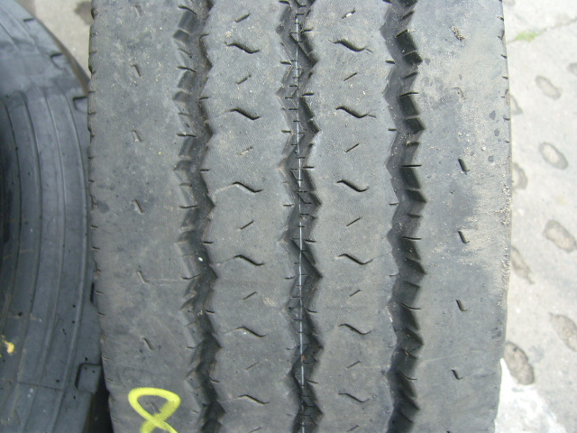 Opona używana 12R22.5 Toyo M111Z