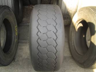 Opona używana 385/55R22.5 Bridgestone BIEZNIKOWANA