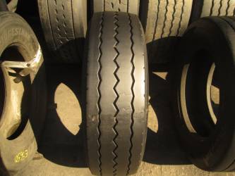 Opona używana 275/70R22.5 Bridgestone BIEZNIKOWANA