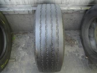 Opona używana 315/60R22.5 Pirelli BIEZNIKOWANA