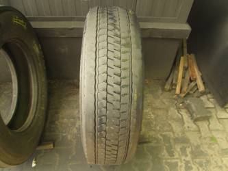 Opona używana 275/70R22.5 Bridgestone BIEZNIKOWANA