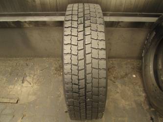 Opona używana 275/70R22.5 Toyo BIEZNIKOWANA