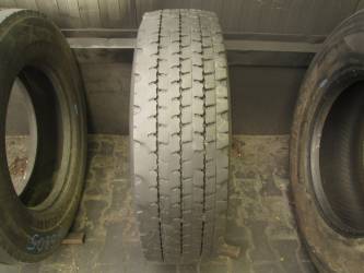 Opona używana 275/70R22.5 Bridgestone BIEZNIKOWANA