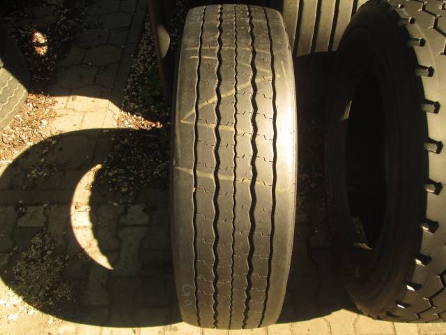 Opona używana 275/70R22.5 Dunlop SP741
