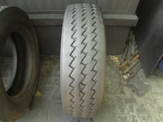 Opona używana 275/70R22.5 Dunlop BIEZNIKOWANA