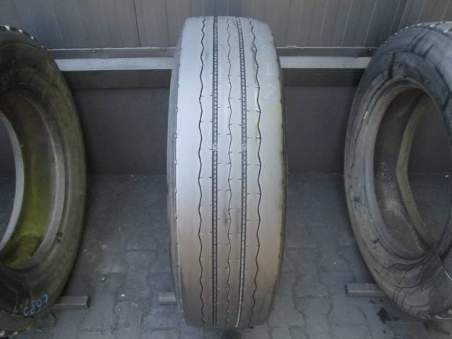 Opona używana 275/70R22.5 Continental BIEZNIKOWANA