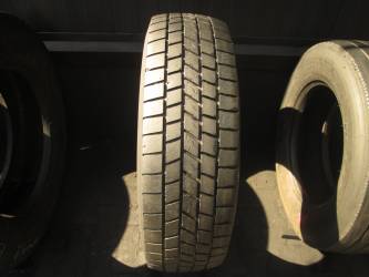 Opona używana 275/70R22.5 Dunlop BIEZNIKOWANA