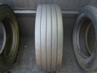 Opona używana 275/70R22.5 Michelin BIEZNIKOWANA