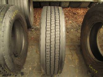 Opona używana 275/70R22.5 Dunlop BIEZNIKOWANA