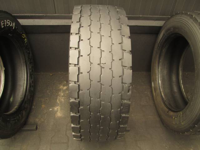Opona używana 315/60R22.5 Goodyear WTD