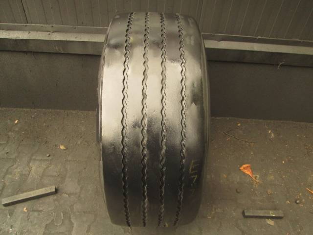 Opona używana 385/55R22,5 Michelin XTA2