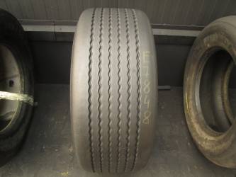 Opona używana 385/55R22,5 Bridgestone BIEŻNIKOWANA