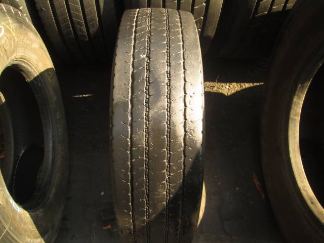 Opona używana 205/75R17,5 Bridgestone M788