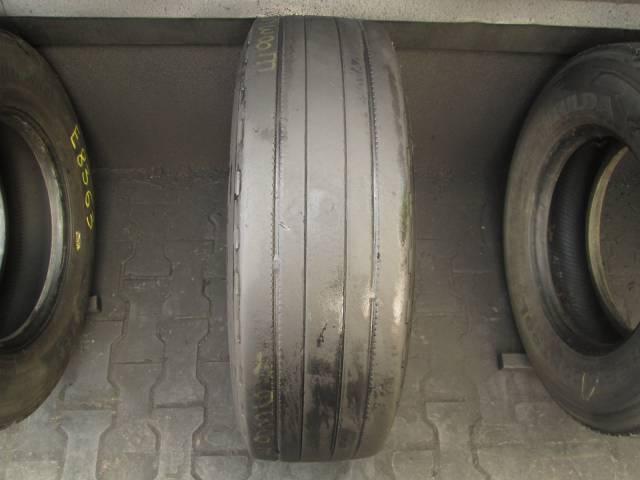 Opona używana 245/70R19,5 Sava CARGO C3