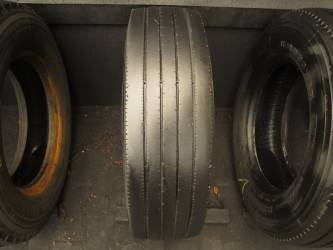 Opona używana 215/75R17,5 Dunlop SP344