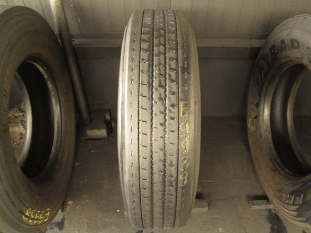 Opona używana 295/75R22,5 General ST250