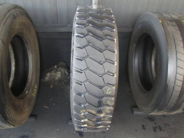 Opona używana 315/80R22,5 BANDAG BIEŻNIKOWANA