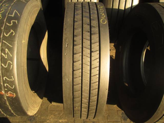 Opona używana 275/70R22,5 Dunlop SP472