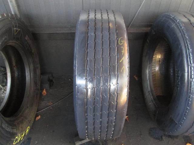 Opona używana 315/70R22,5 Pirelli FW25