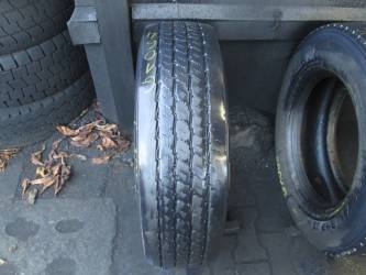 Opona używana 215/75R17,5 Pirelli FW01