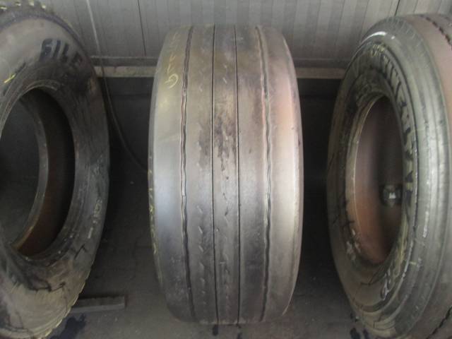 Opona używana 385/55R22,5 Hankook TL20