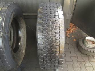 Opona używana 315/70R22,5 Hankook BIEŻNIKOWANA