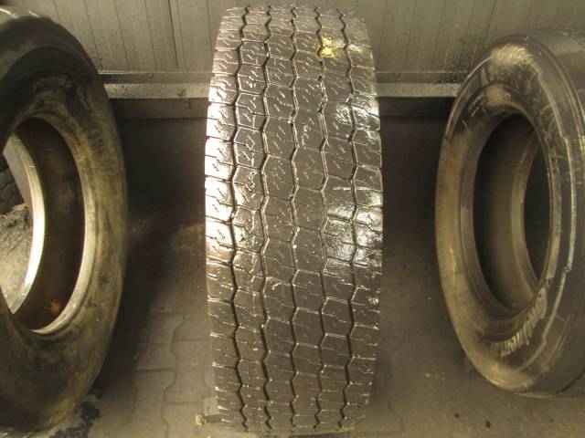 Opona używana 315/80R22,5 Rigdon REVITO 418