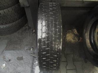 Opona używana 205/75R17,5 Bridgestone BIEŻNIKOWANA