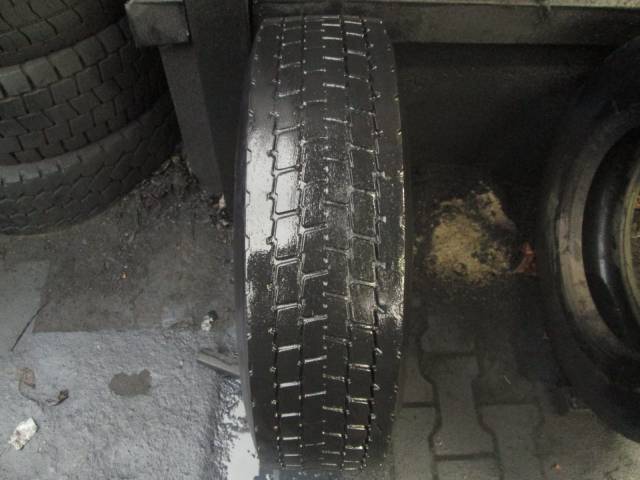 Opona używana 205/75R17,5 Bridgestone BIEŻNIKOWANA