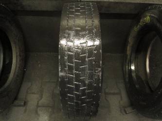 Opona używana 205/75R17,5 Pirelli BIEŻNIKOWANA