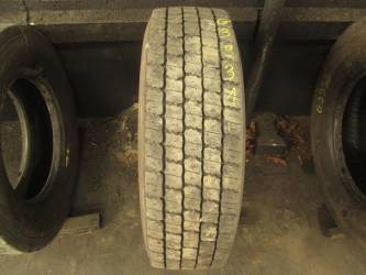 Opona używana 245/70R19,5 Dunlop BIEŻNIKOWANA