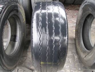 Opona używana 385/55R22,5 Pirelli ST01