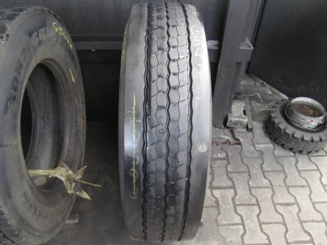 Opona używana 295/80R22,5 Dunlop SP341