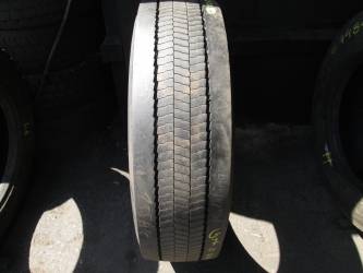 Opona używana 275/70R22,5 Pirelli MC01