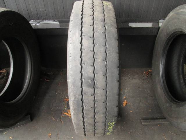 Opona używana 295/80R22,5 Michelin XFN