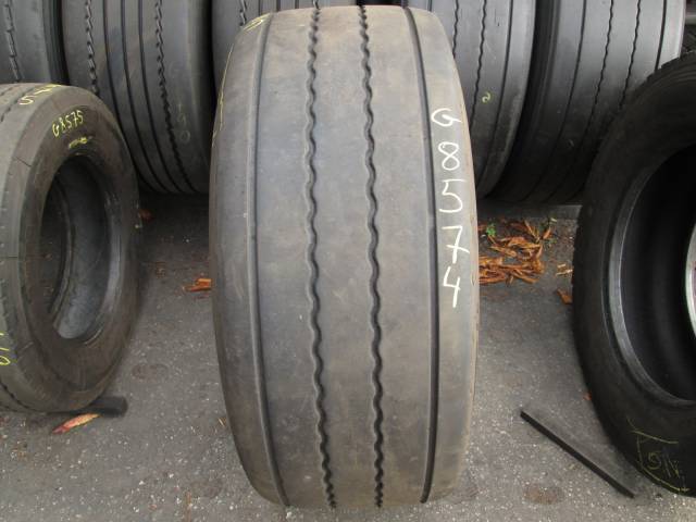 Opona używana 385/55R22,5 Semperit RUNNER T2