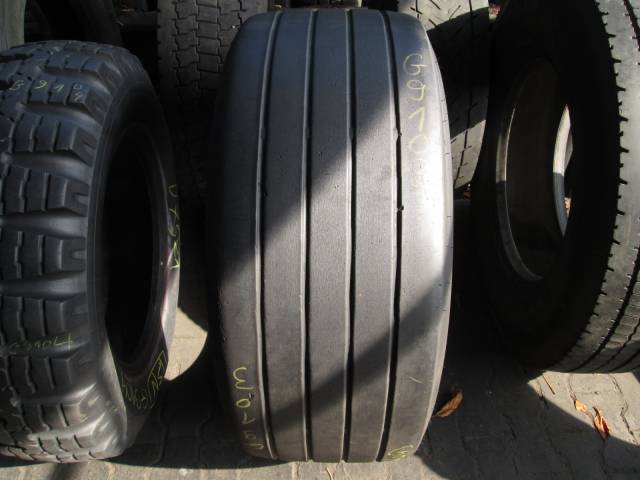 Opona używana 385/55R22,5 Goodyear RHTII