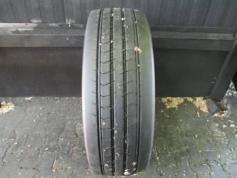 Opona używana 295/60R22,5 Goodyear BIEŻNIKOWANA