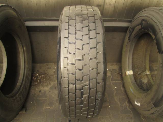 Opona używana 315/70R22,5 Fulda BIEŻNIKOWANA