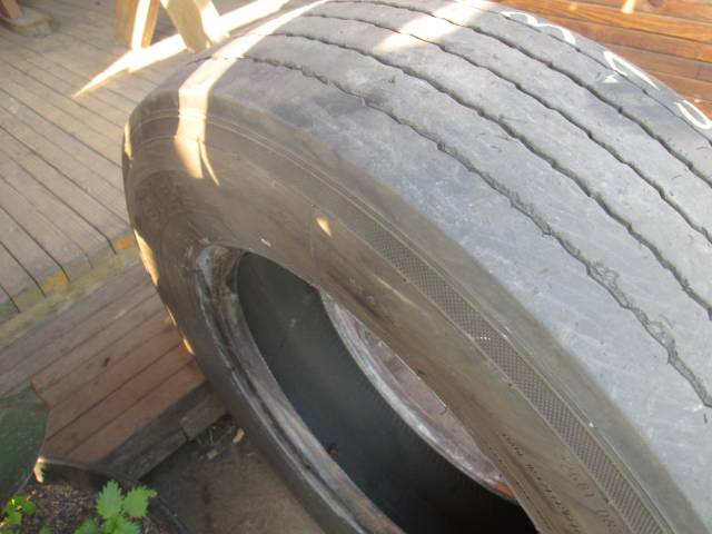 Opona używana 215/75R17,5 Semperit EURO-STEER