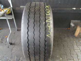 Opona używana 385/55R22,5 Pirelli ST01 TRIATHLON