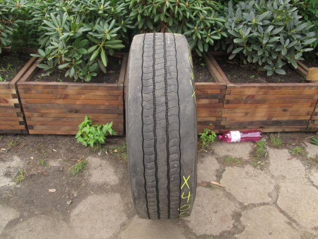 Opona używana 275/70R22,5 K_SIDE BIEŻNIKOWANA