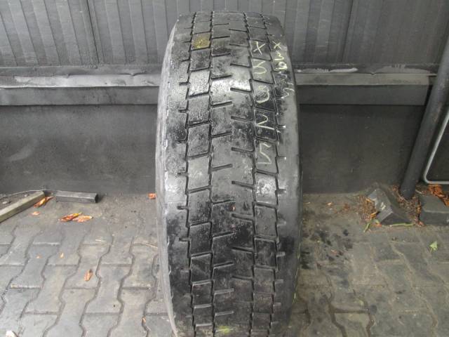 Opona używana 315/70R22,5 Dunlop BIEŻNIKOWANA