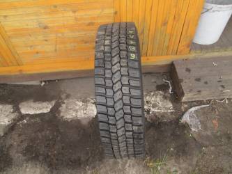 Opona używana 215/75R16 BIEŻNIKOWANA WZÓR DUNLOP