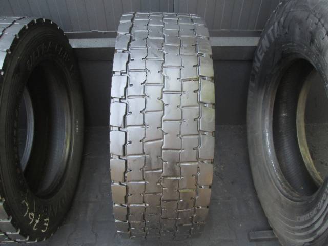 Opona używana 315/60R22,5 Goodyear WTD