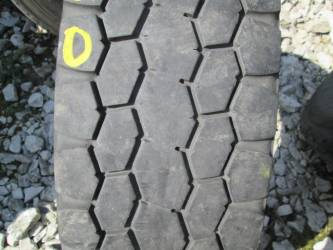 Opona używana 295/70R22,5 Bridgestone BIEŻNIKOWANA