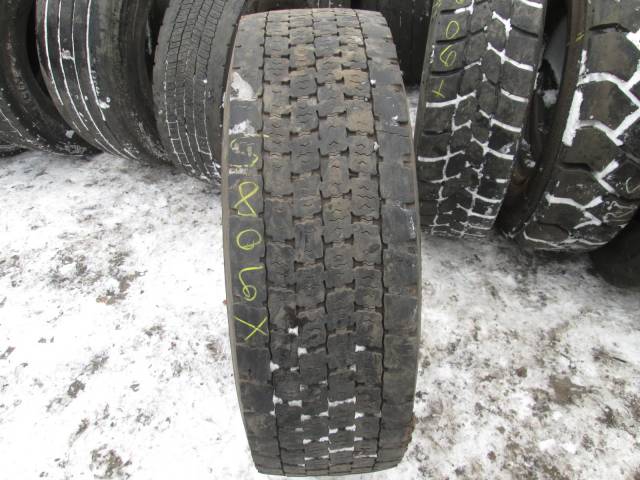 Opona używana 315/70R22,5 Hankook BIEŻNIKOWANA