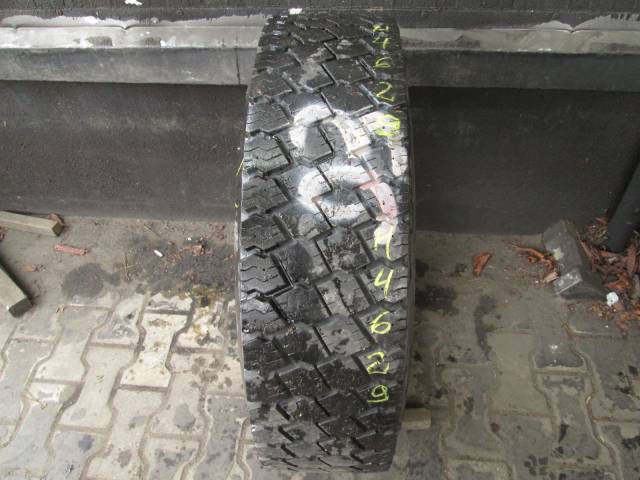 Opona używana 245/70R19,5 Bridgestone BIEŻNIKOWANA