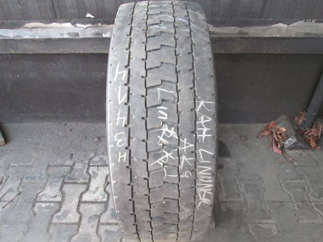 Opona używana 295/60R22,5 Pirelli TH88